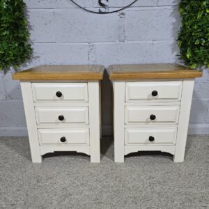 Barker and Stonehouse Bedside Drawers Pre-Owned Barker and Stonehouse Bedside Drawers Pre-Owned