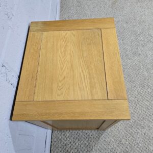 Medium Oak 3-Drawer Bedside Table Medium Oak 3-Drawer Bedside Table