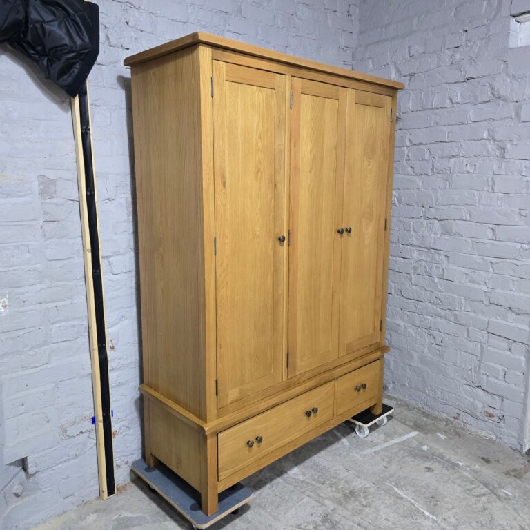 Second Hand Solid Oak Wardrobe Second Hand Solid Oak Wardrobe