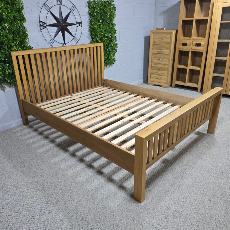 Huxley King Bed Solid Oak Huxley King Bed Solid Oak