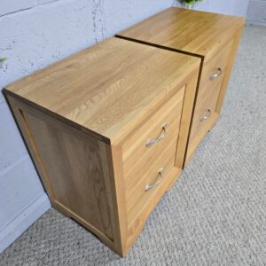 Pre-Owned Oak FurnitureLand Bedside Drawers Pre-Owned Oak FurnitureLand Bedside Drawers