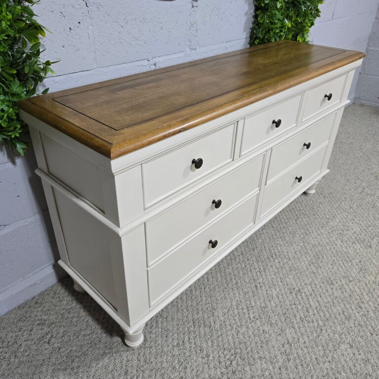 Pre-Loved Oak Shay Chest Pre-Loved Oak Shay Chest