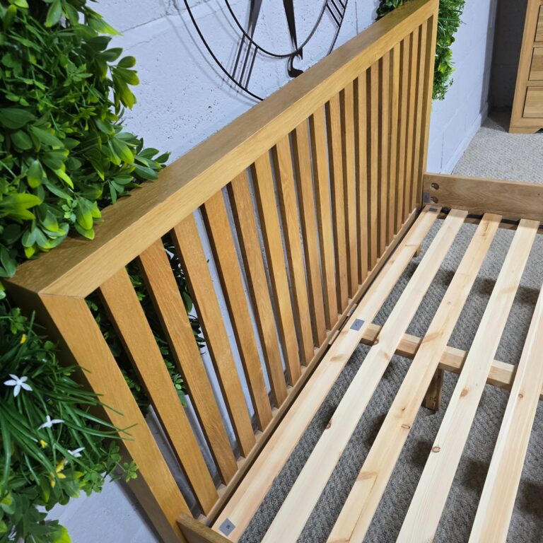Huxley King Bed Solid Oak Huxley King Bed Solid Oak