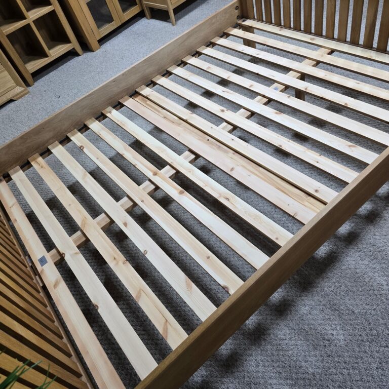 Huxley King Bed Solid Oak Huxley King Bed Solid Oak
