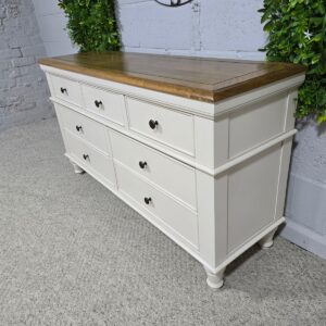 Pre-Loved Oak Shay Chest Pre-Loved Oak Shay Chest