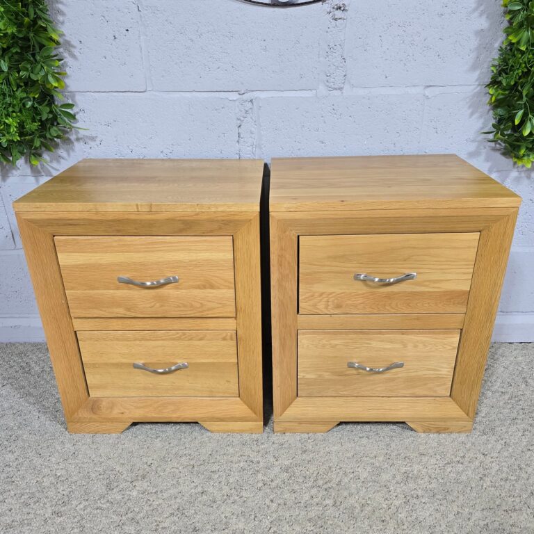 Pre-Owned Oak FurnitureLand Bedside Drawers Pre-Owned Oak FurnitureLand Bedside Drawers
