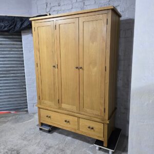 Second Hand Solid Oak Wardrobe Second Hand Solid Oak Wardrobe