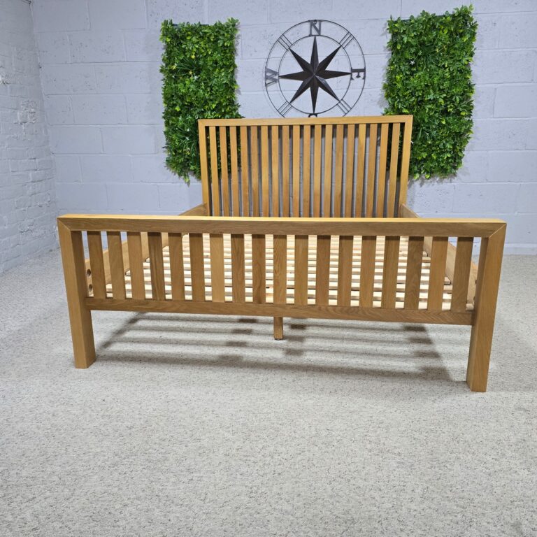 Huxley King Bed Solid Oak Huxley King Bed Solid Oak