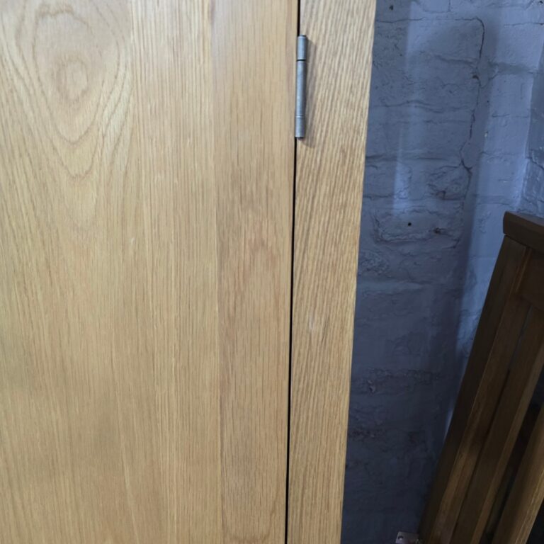 Second Hand Solid Oak Wardrobe Second Hand Solid Oak Wardrobe