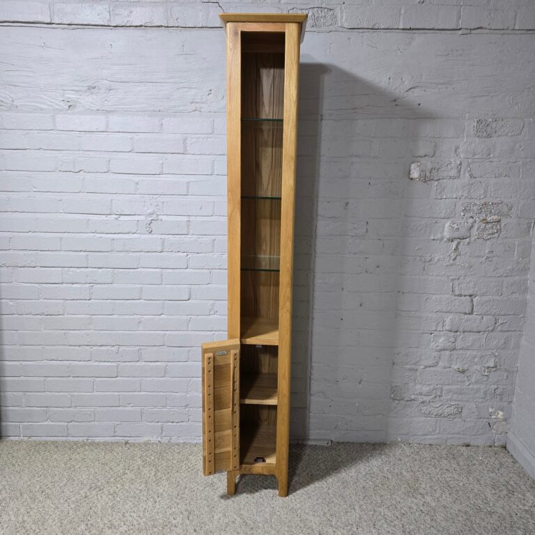 Slim Solid Oak Display Unit Pre-Loved Slim Solid Oak Display Unit Pre-Loved