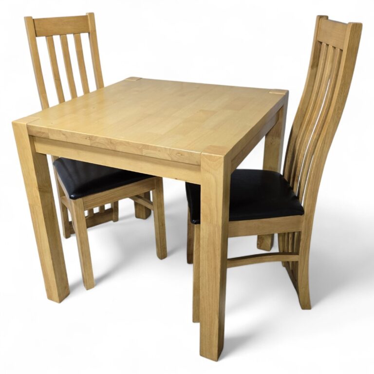 Pre-Loved Solid Oak Dining Set Pre-Loved Solid Oak Dining Set
