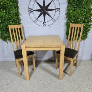 Pre-Loved Solid Oak Dining Set Pre-Loved Solid Oak Dining Set
