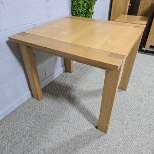 Sonoma Solid Oak Dining Table Sonoma Solid Oak Dining Table