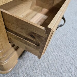 Oak FurnitureLand Pre-Loved TV Stand.