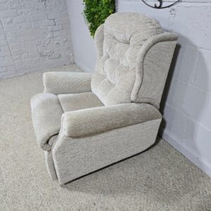 Celebrity Woburn Rise Recliner Celebrity Woburn Rise Recliner