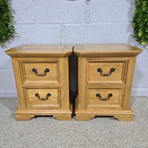 Pair of PreLoved Oak Bedside Drawers Pair of PreLoved Oak Bedside Drawers