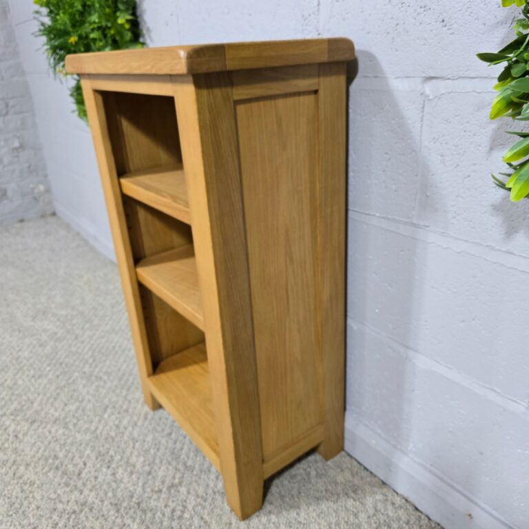 Solid Oak Bookcase Second-Hand Solid Oak Bookcase Second-Hand