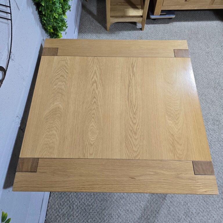 Sonoma Solid Oak Dining Table Sonoma Solid Oak Dining Table
