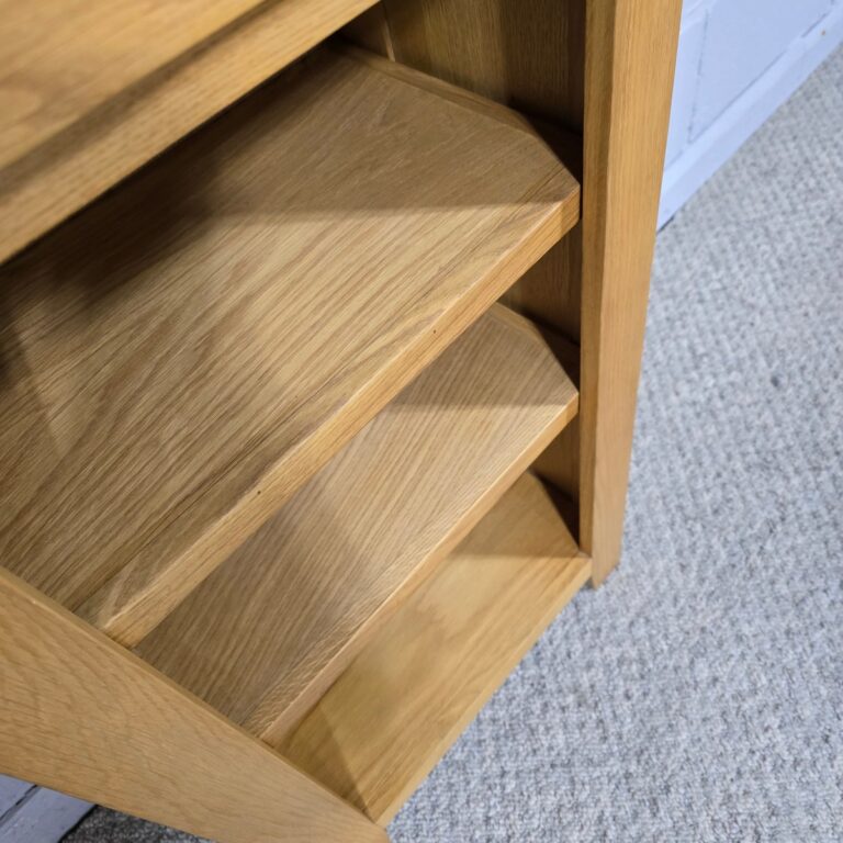 Solid Oak Bookcase Second-Hand Solid Oak Bookcase Second-Hand