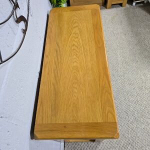 Second-Hand Solid Oak Console Table Second-Hand Solid Oak Console Table