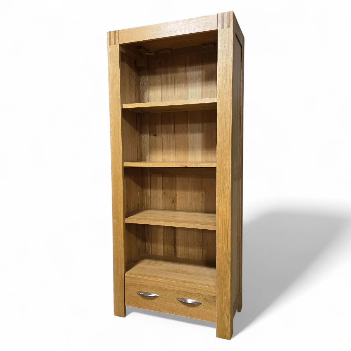 Pre-owned Alto range bookcase from Oak FurnitureLand featuring solid oak build and adjustable shelving. Perfect for stylish storage.