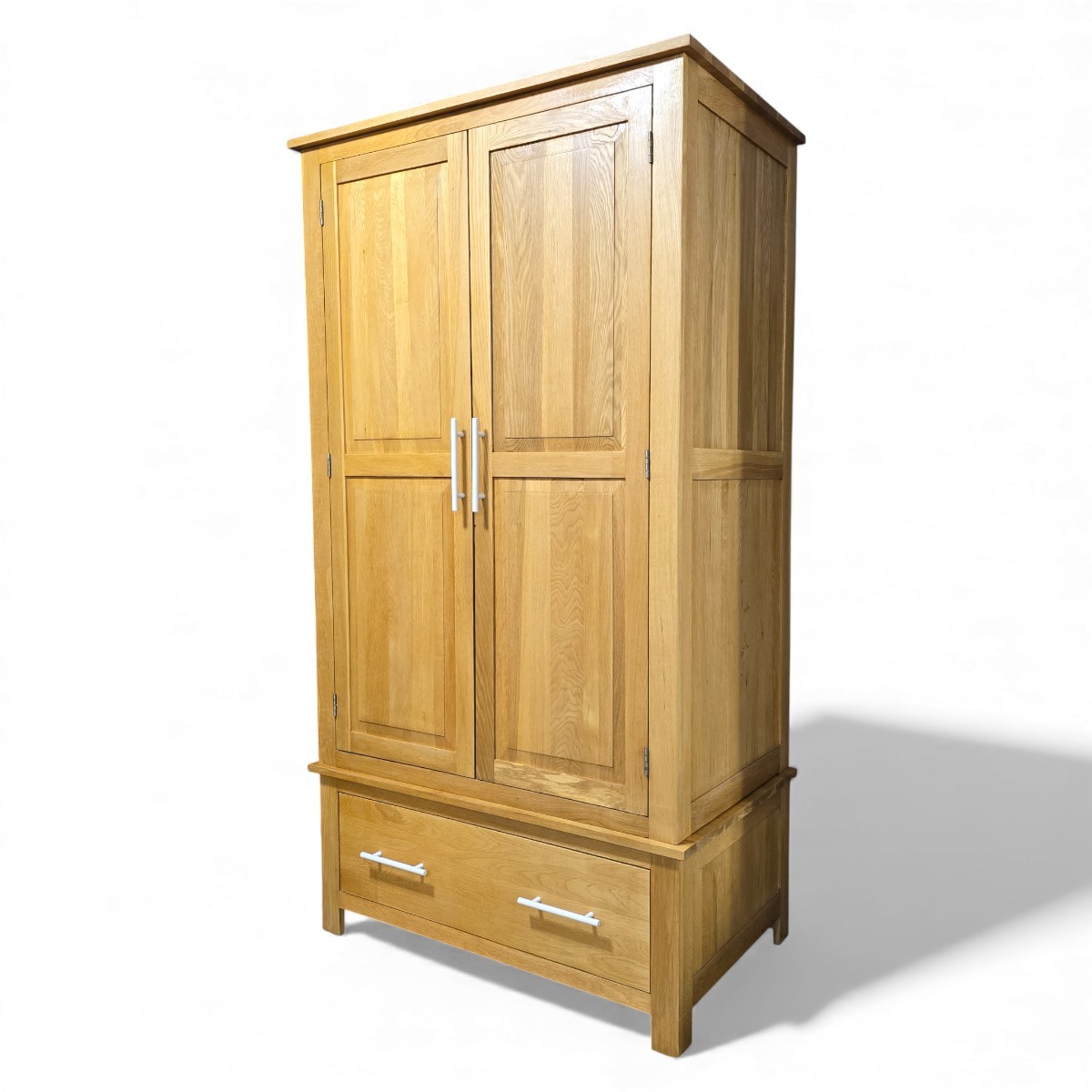 PreLoved Oak Furniture Land solid oak double wardrobe with clean lines and warm honey tones, priced at £225 — a huge £525 saving off the original RRP of £750.