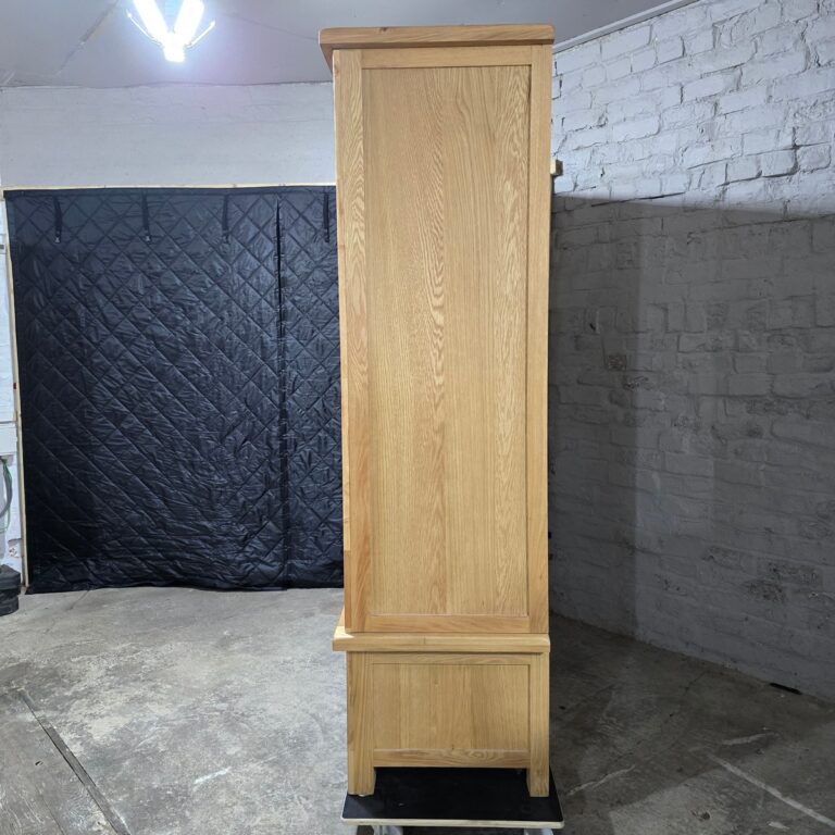 Stylish Warm Oak Triple Wardrobe Stylish Warm Oak Triple Wardrobe