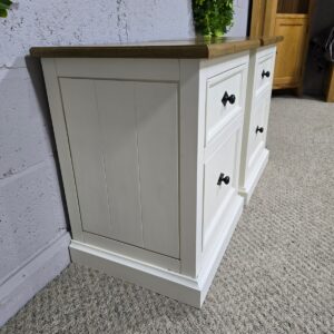 Oak FurnitureLand Pre-Owned Bedside Drawers Oak FurnitureLand Pre-Owned Bedside Drawers
