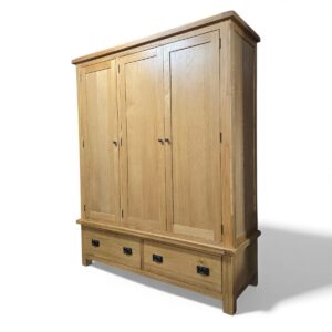 Stylish Warm Oak Triple Wardrobe Stylish Warm Oak Triple Wardrobe