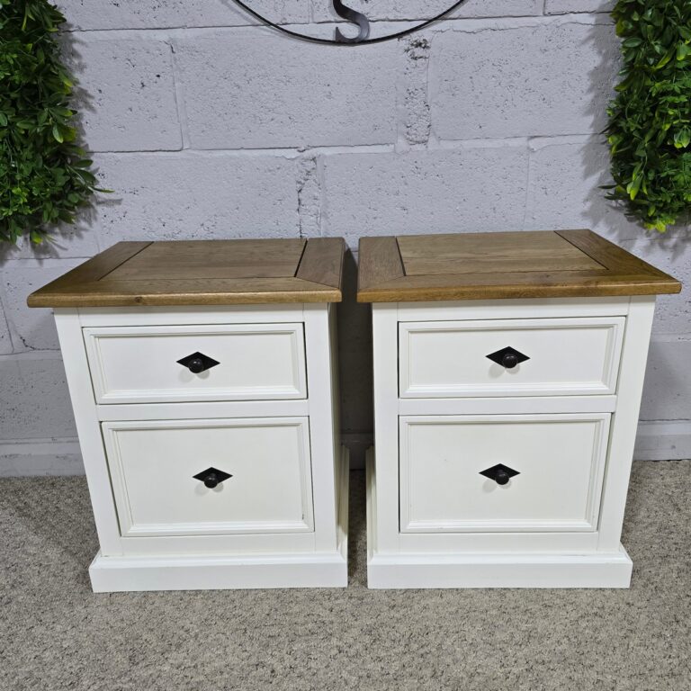 Oak FurnitureLand Pre-Owned Bedside Drawers Oak FurnitureLand Pre-Owned Bedside Drawers