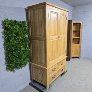 Barker and Stonehouse PreLoved Oak Wardrobe Amazing Value Barker and Stonehouse PreLoved Oak Wardrobe Amazing Value