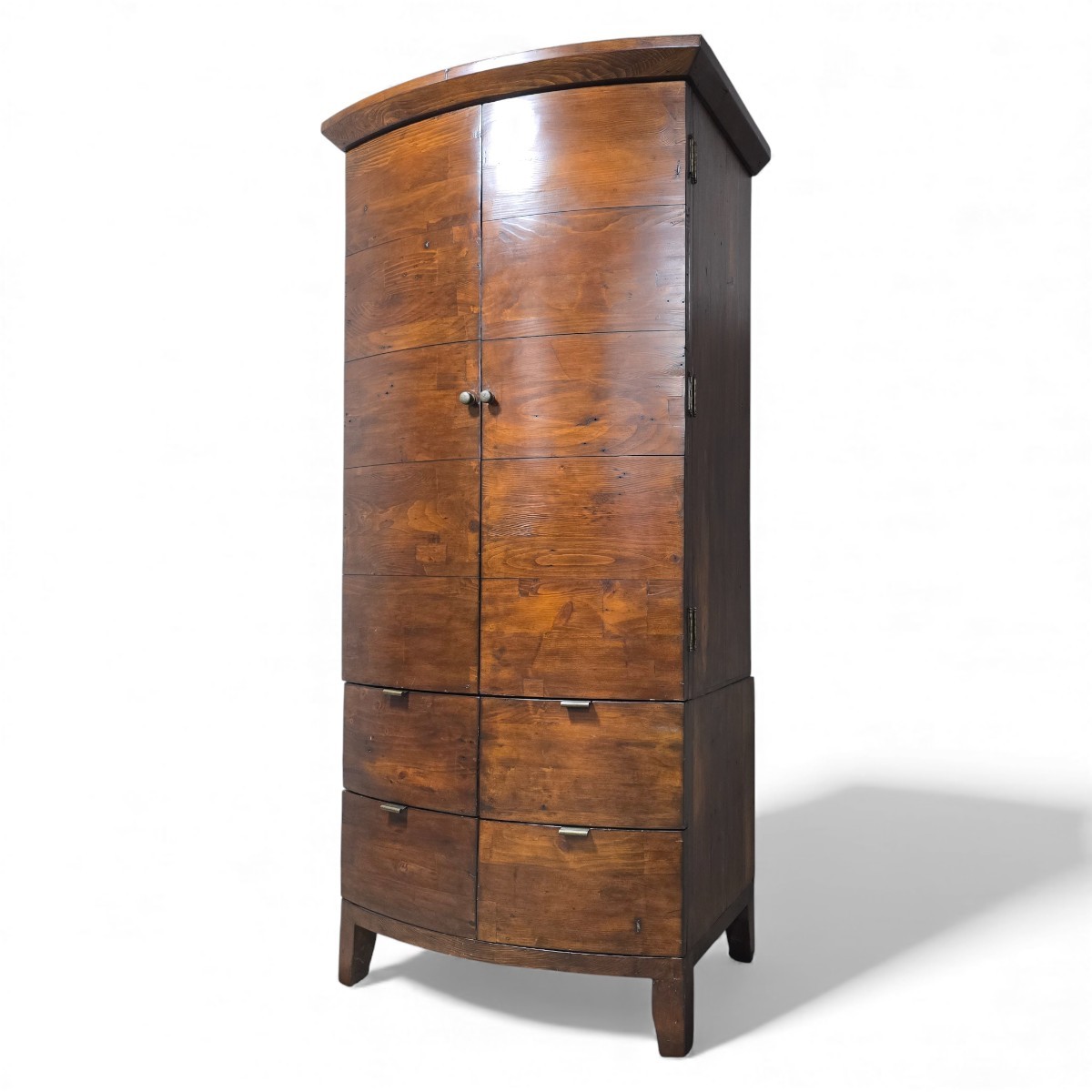 Warm chestnut reclaimed wood double wardrobe from Barker and Stonehouse’s Navajos range, featuring dovetail joints and traditional paneling. Second-hand but stunning, priced at £275, a massive saving versus RRP of £1,249.