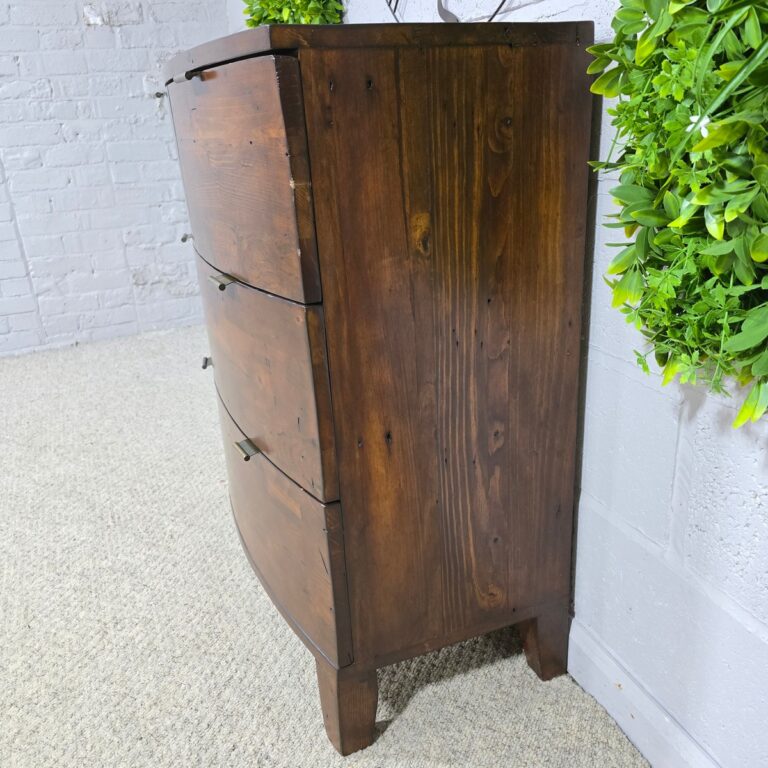 Warm Chestnut Navajos Drawer Chest Warm Chestnut Navajos Drawer Chest