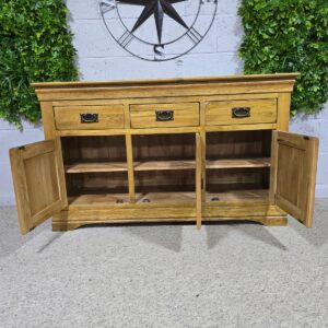 French Farmhouse Sideboard in Medium Oak