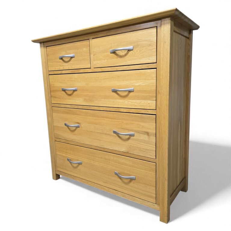 Barker and Stonehouse Solid Oak Chest of Drawers Barker and Stonehouse Solid Oak Chest of Drawers