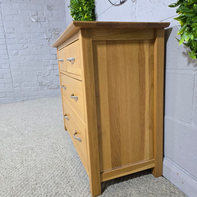 Barker and Stonehouse Oak Chest of Drawers Barker and Stonehouse Oak Chest of Drawers