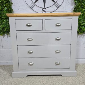 Peek inside its story... then write your own chapter with this preloved Oak Furniture Land St. Ives chest of drawers. Peek inside its story... then write your own chapter with this preloved Oak Furniture Land St. Ives chest of drawers.