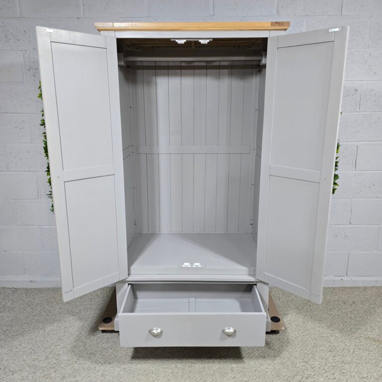 St. Ives Double Wardrobe in Light Grey and Natural Oak - Second Hand. St. Ives Double Wardrobe in Light Grey and Natural Oak - Second Hand.