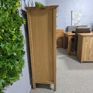 Elegant Willis and Gambier Espirit Solid Oak Tallboy - Save Big on Second-Hand Luxury. Elegant Willis and Gambier Espirit Solid Oak Tallboy - Save Big on Second-Hand Luxury.