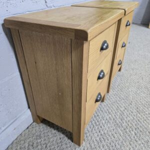 Explore the timeless quality of pre-owned solid oak bedside drawers - save a fortune and add elegance to your space Explore the timeless quality of pre-owned solid oak bedside drawers - save a fortune and add elegance to your space