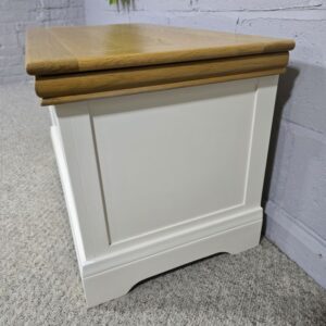 Barker and Stonehouse Pre-Loved Solid Oak Top Blanket Box in Cream Barker and Stonehouse Pre-Loved Solid Oak Top Blanket Box in Cream