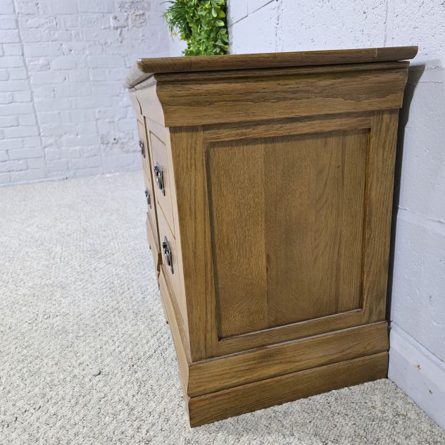 Explore the Unmatched Quality of Second-Hand Oak FurnitureLand French Farmhouse Rustic Solid Oak Bedside Drawers