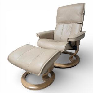 Second Hand Ekornes Stressless Admiral Recliner and Footstool in Beige-Cream Leather