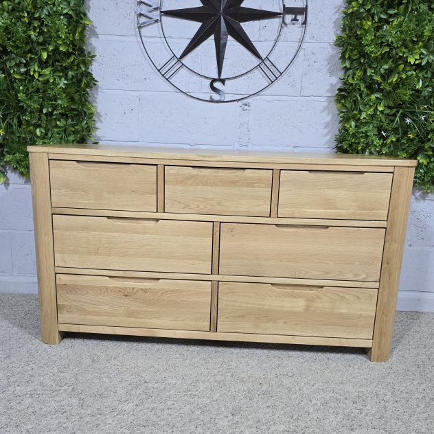 PreLoved Oak Furniture Land Romsey Solid Oak Seven-Drawer Chest PreLoved Oak Furniture Land Romsey Solid Oak Seven-Drawer Chest