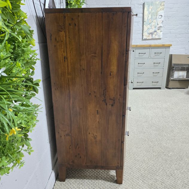 Barker and Stonehouse Navajos Chest of Drawers: Timeless Quality and Style Barker and Stonehouse Navajos Chest of Drawers: Timeless Quality and Style