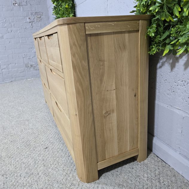 PreLoved Oak Furniture Land Romsey Solid Oak Seven-Drawer Chest PreLoved Oak Furniture Land Romsey Solid Oak Seven-Drawer Chest