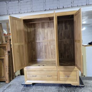 Elegant Oak FurnitureLand Bevel Triple Wardrobe in Solid Oak