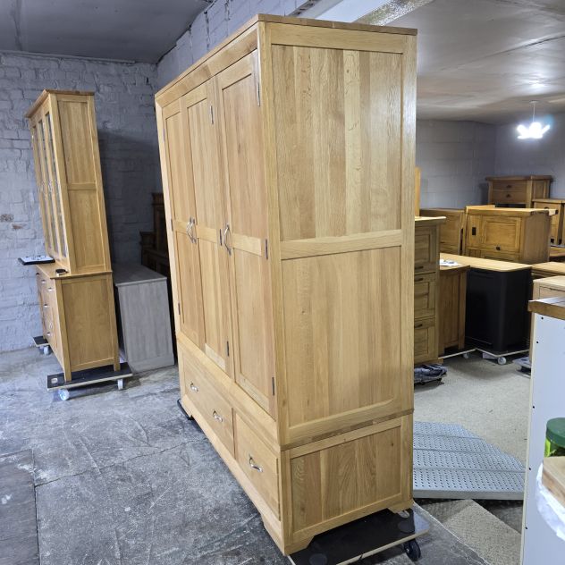 Elegant Oak FurnitureLand Bevel Triple Wardrobe in Solid Oak