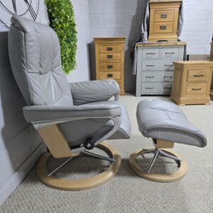 Peek inside its story... then write your own chapter with the Ekornes Stressless Mayfair Recliner & Footstool Peek inside its story... then write your own chapter with the Ekornes Stressless Mayfair Recliner & Footstool