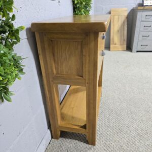 Elegant Barker and Stonehouse Solid Oak Console Table - Second Hand Elegant Barker and Stonehouse Solid Oak Console Table - Second Hand
